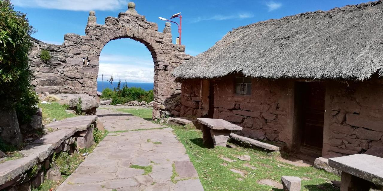 Taquile Hospedaje Mario Huillanopampa エクステリア 写真