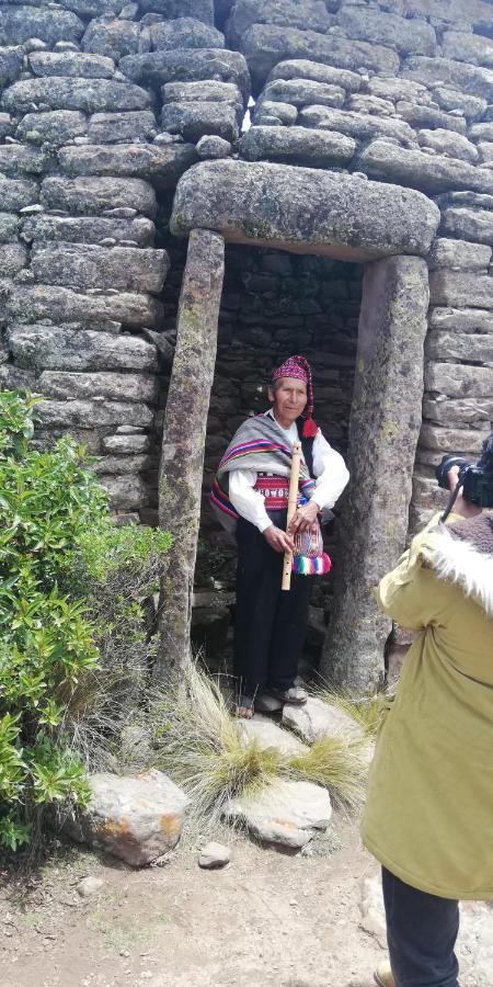 Taquile Hospedaje Mario Huillanopampa エクステリア 写真