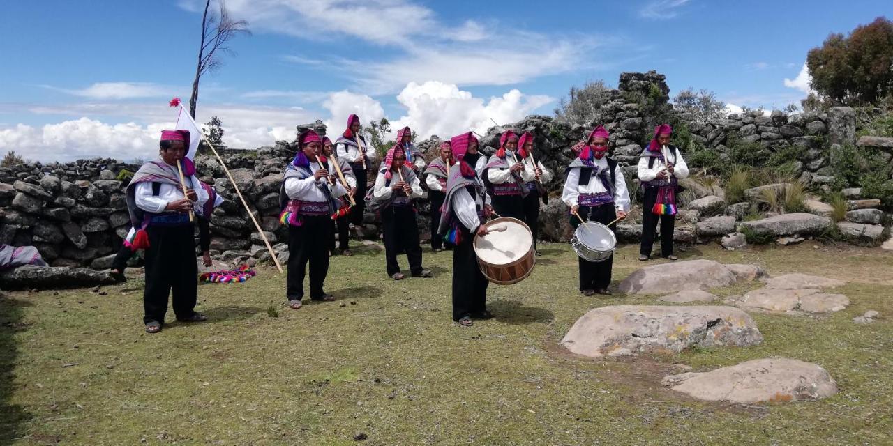 Taquile Hospedaje Mario Huillanopampa エクステリア 写真