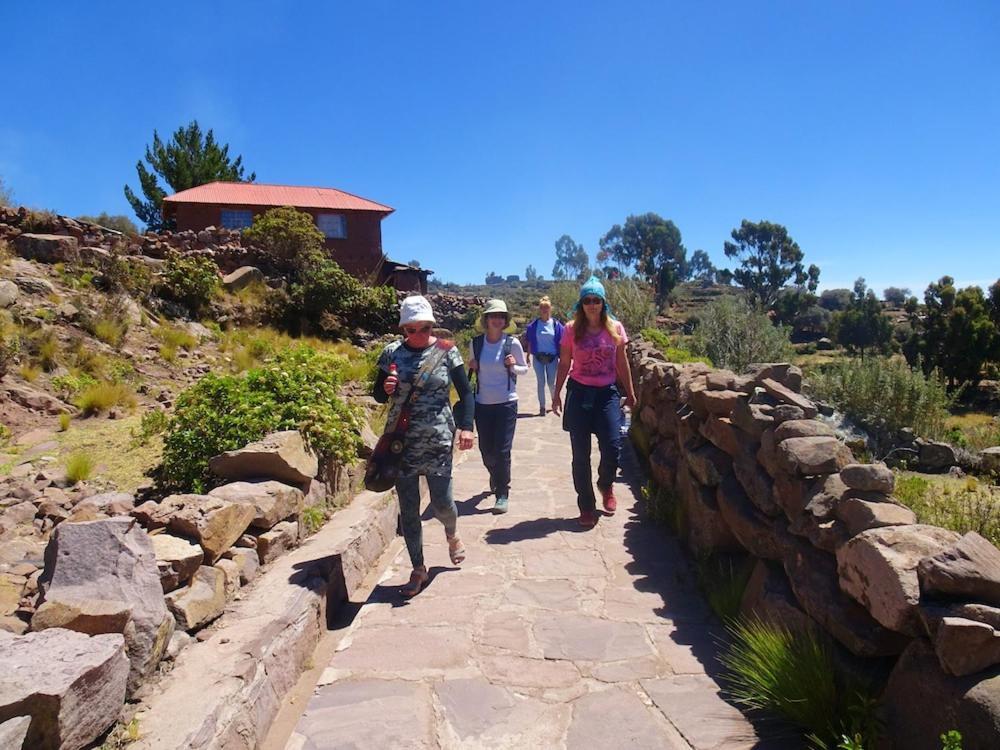 Taquile Hospedaje Mario Huillanopampa エクステリア 写真
